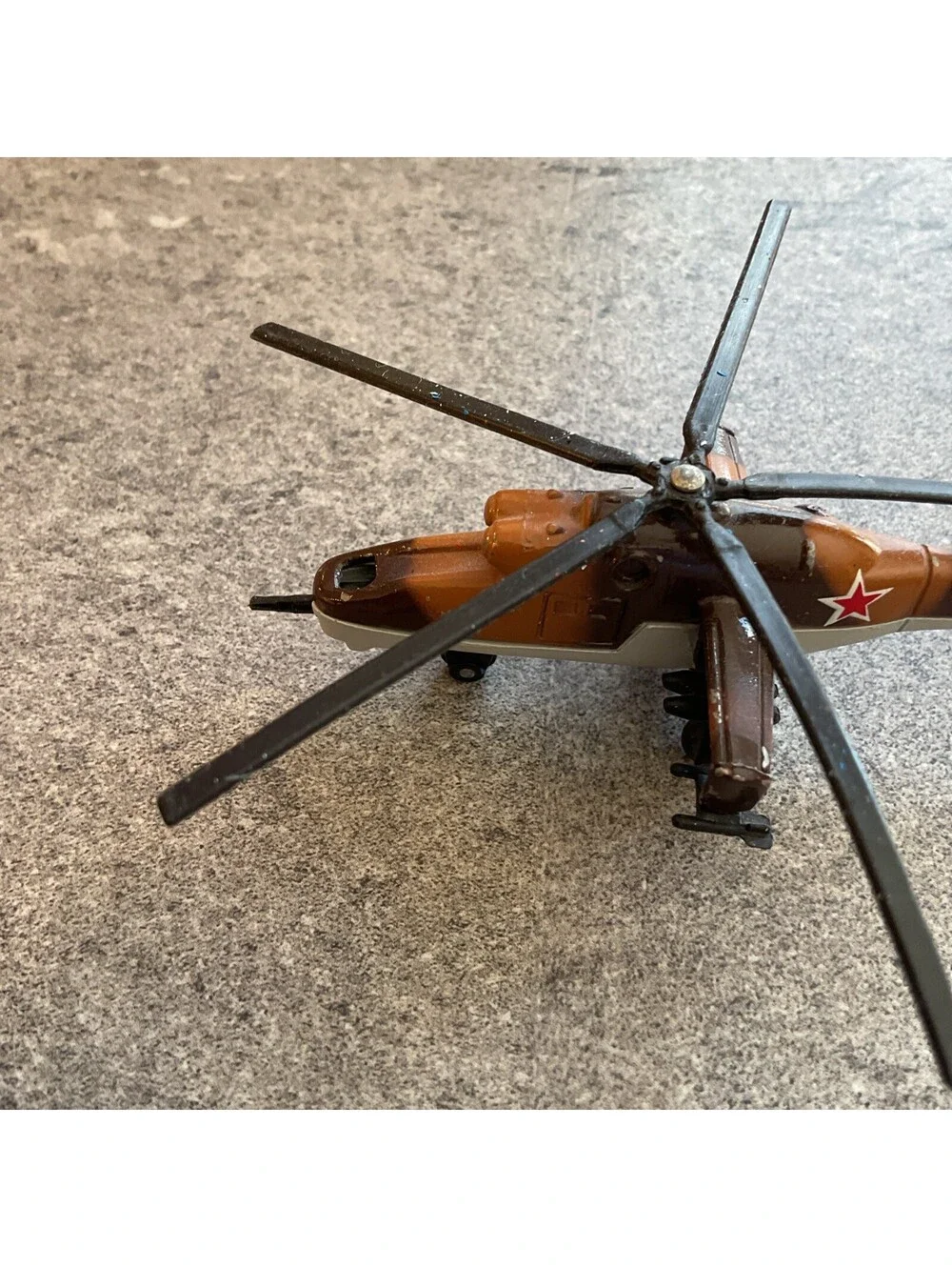 Mi-24 HIND Helicopter Gunship Matchbox Russian Soviet Chopper Die Cast Metal A8